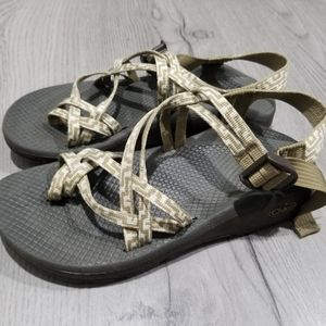 EUC Women's Chacos ZX2-sz 8